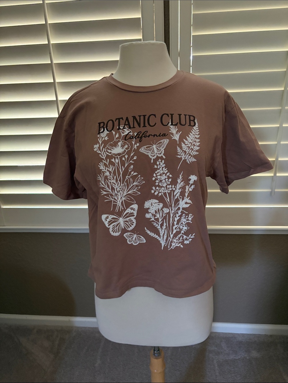 Organic Generatin Botanic Club Graphic Tee Size L new